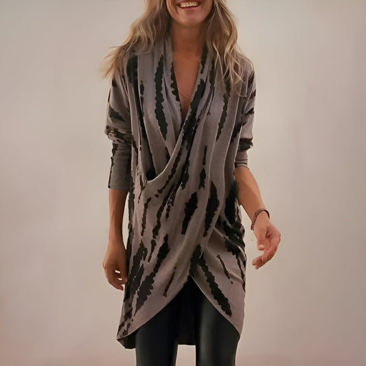 Elsa™ | Luxe tunic with V-neckline and loose fit