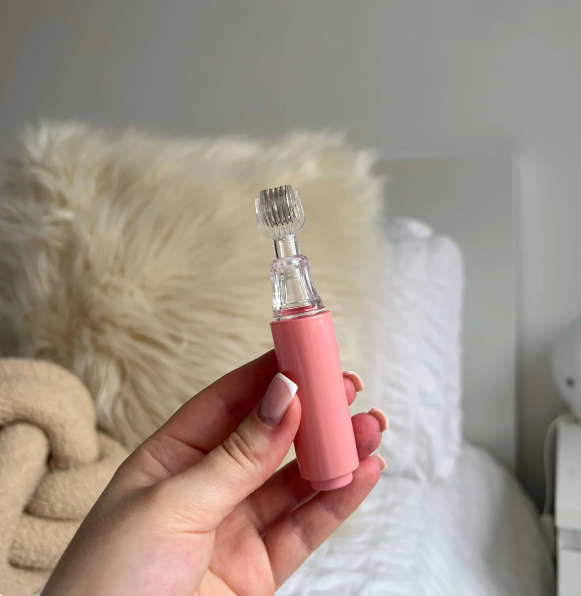 LipLux | Lip Roller + FREE lip serum