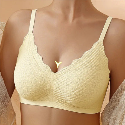 LunaLift™ - Seamless Wireless Lace Bra